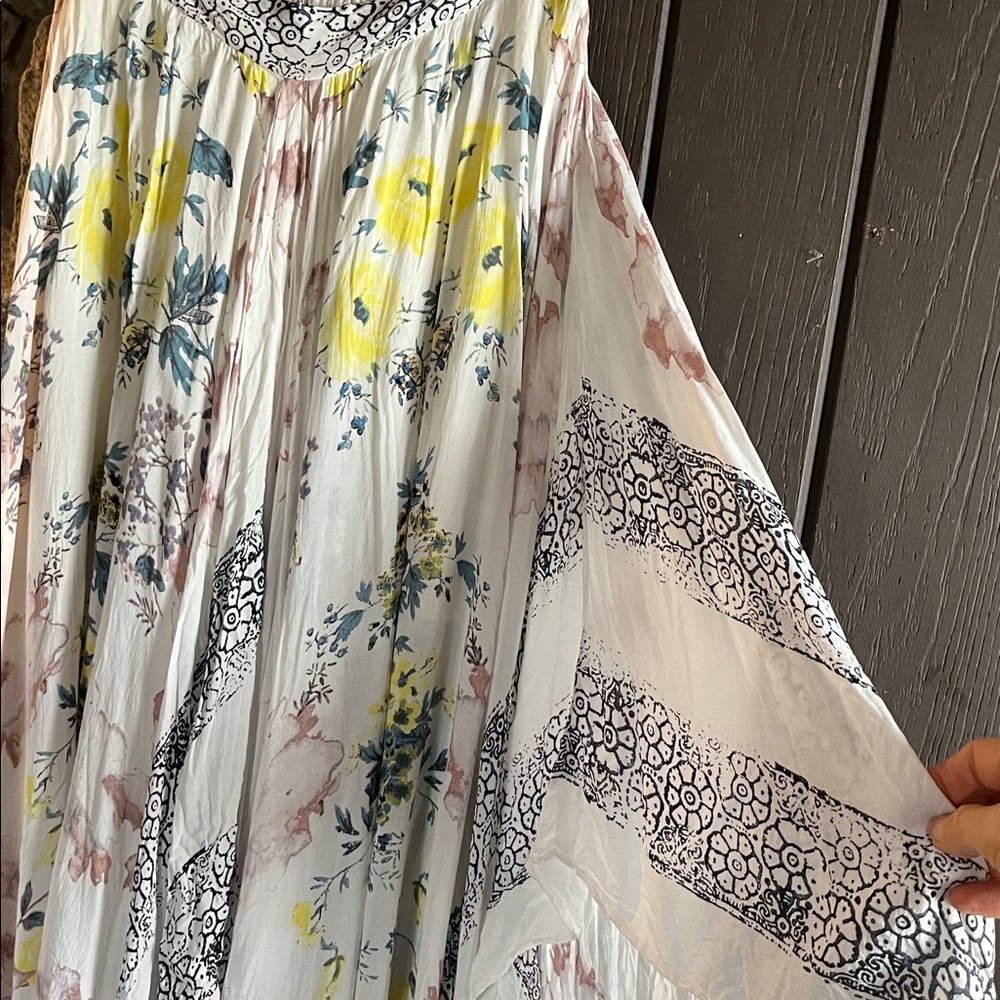 Free People Asymmetrical Floral Skirt - White, Yellow, Blue Sz M - Picture 3 of 6